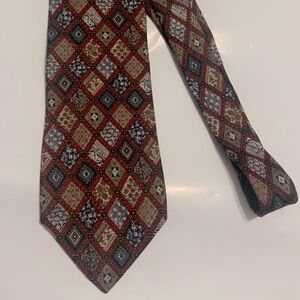 Guy LaRoche silk tie